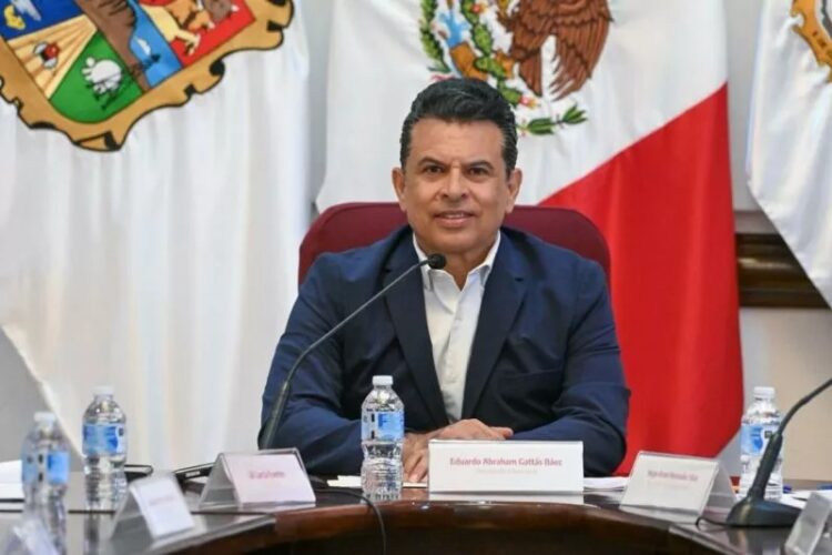 T E C L A Z O S/LALO GATTAS, HOY SE REINCOPORA A LA PRESIDENCIA MUNICIPAL